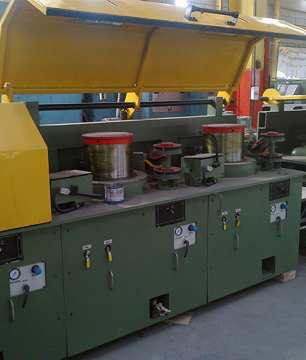 Manufacturer of Wire Drawing Machine
